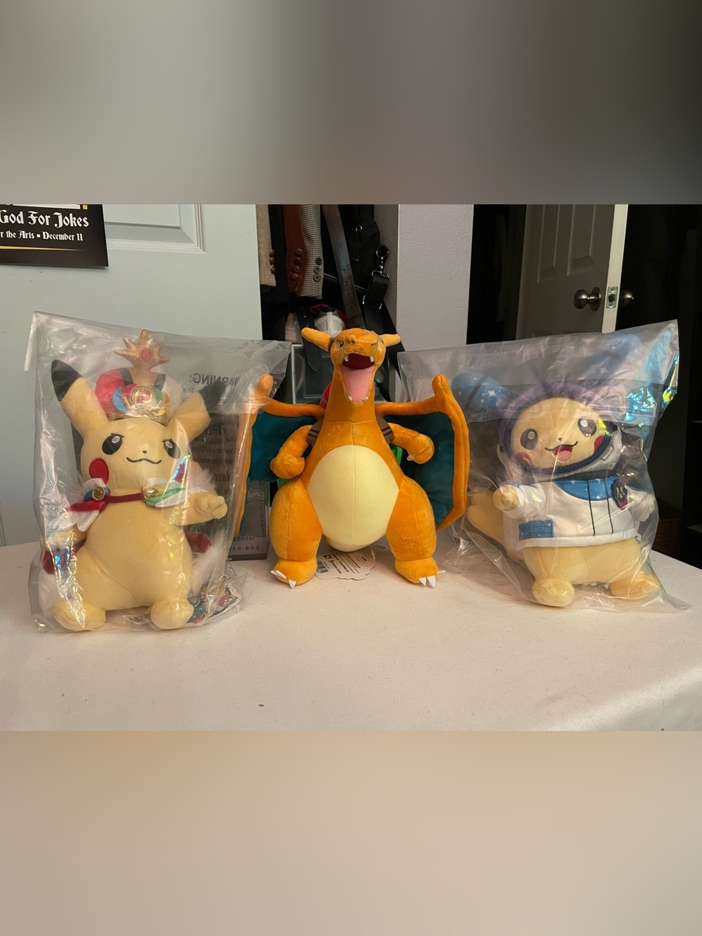 Pokemon Worlds XP 2026 Exclusive Pikachu and Charizard Plush